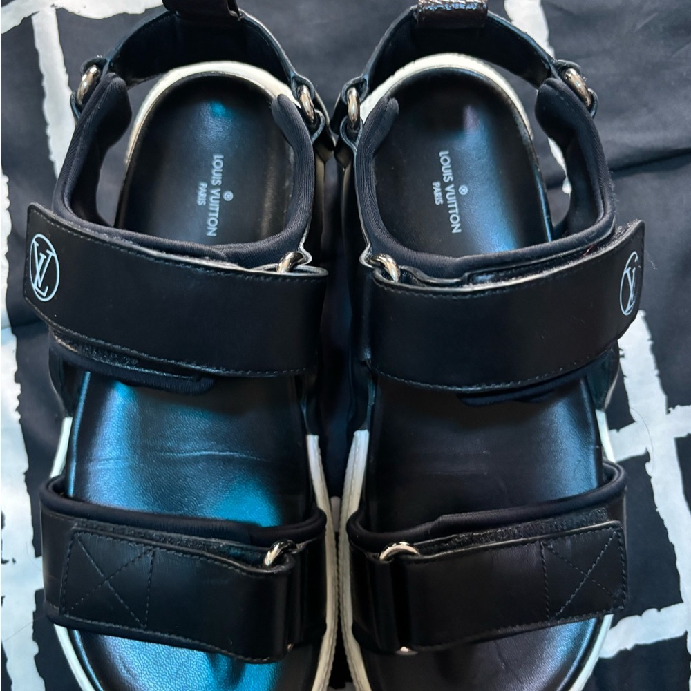 Louis Vuitton Black and Cream Sandals - Picture 2 of 2